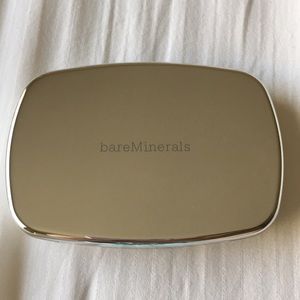 New Bare Minerals The Star Treatment Eye Palette.